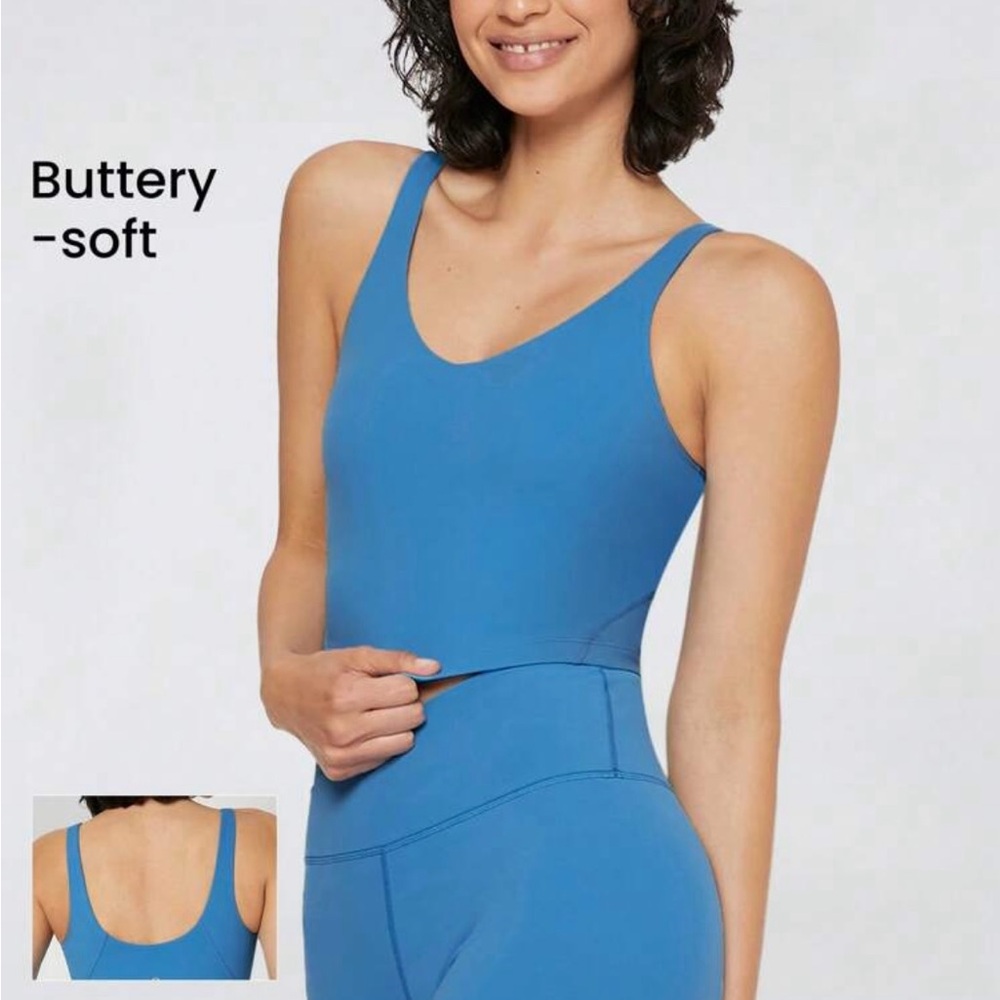 Blue Sports Tank Top with Built-in Bra. Size Small ❤️